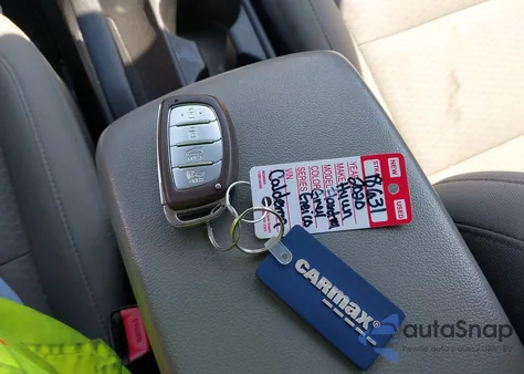 2020 Hyundai Elantra Value Edition from USA, damaged, VIN 5NPD84LF8LH545288